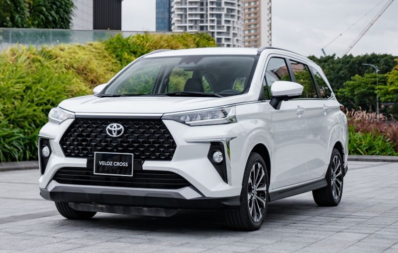 So sánh Toyota Avanza và Toyota Veloz Cross qua chi phí bảo dưỡng và bán lại