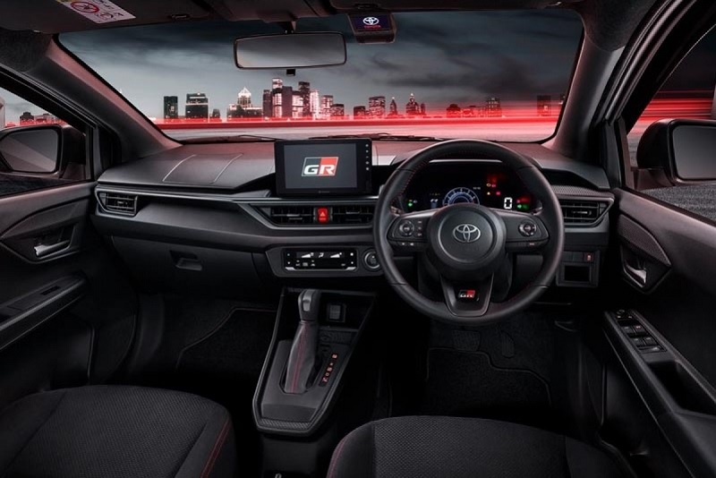 So sánh Toyota Avanza và Toyota Wigo qua nội thất trang bị tiện ích